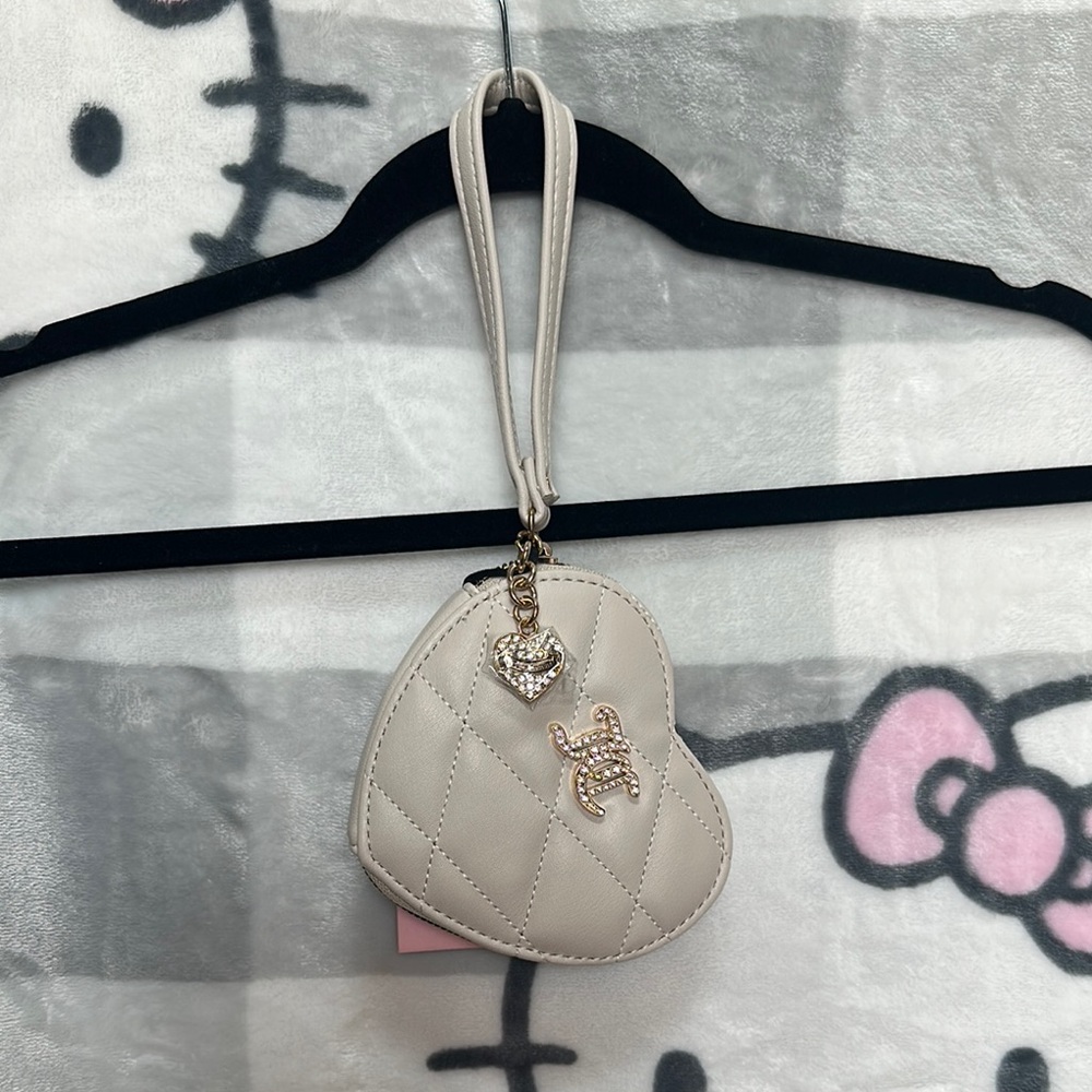 Juicy Couture Heart Zip Around